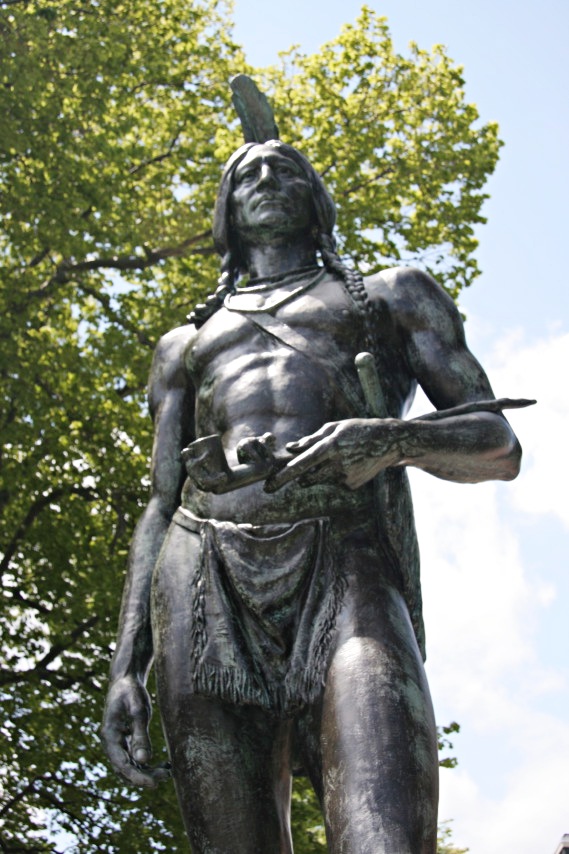 Massasoit statue in Plymouth MA.